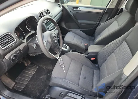 2014 Volkswagen Golf z USA, uszkodzony, nr VIN WVWDB7AJ8EW005818